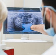 Patient seeing dentist in Fresno 