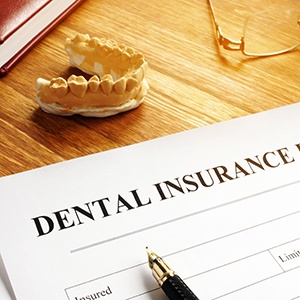Patient in Fresno checking insurance for wisdom tooth extraction